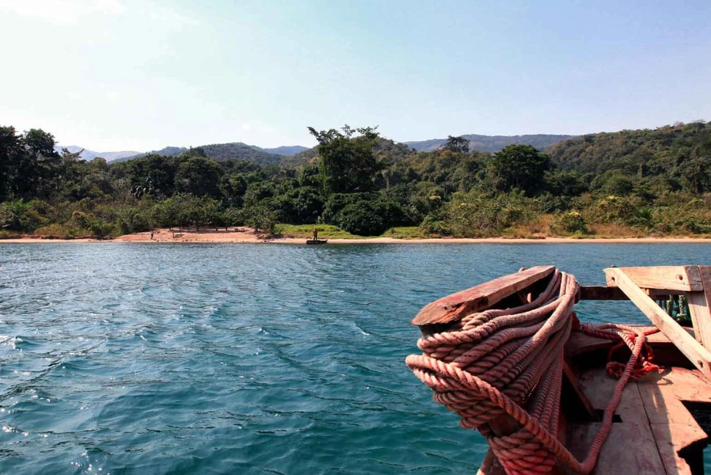5-days-gombe-national-park-flying-safari (1)