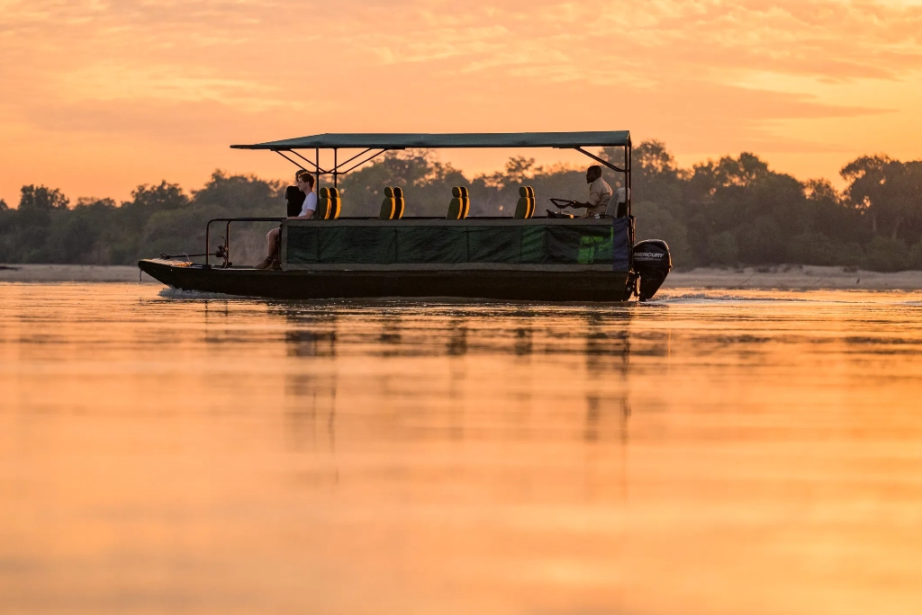 5-days-nyerere-national-park-flying-safari4